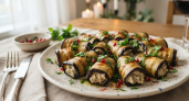 Добавляю грецкий орех и чеснок - выходит вкуснее чем в ресторане: рулетики из баклажанов по-армянски, улетают со стола первыми