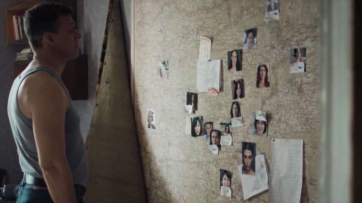 НТВ запускает сразу два сериала Алана Дзоциева: мрачный «Ночной» и ироничные «Псы и волки», и это редкий случай для детективов